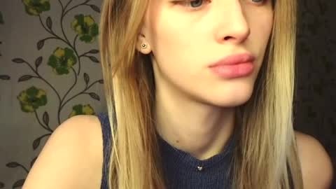 Snapshot of eva_eyre chatting on 05/08/26, 07:46 Evvie online show from 05/08/26, 07:46
