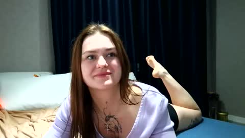 Snapshot of eva_foxe chatting on 01/06/26, 10:23 Eva online show from 01/06/26, 10:23