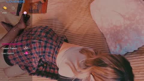 Snapshot of eva_gloss chatting on 12/10/24, 06:01 Eva online show from 12/10/24, 06:01