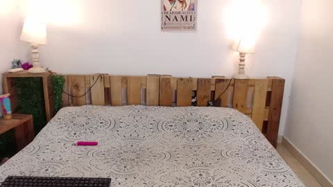 E V A online show from 12/10/24, 07:54