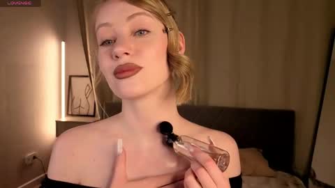 Snapshot of eva_hamilton chatting on 05/09/26, 01:00 eva hamilton online show from 05/09/26, 01:00
