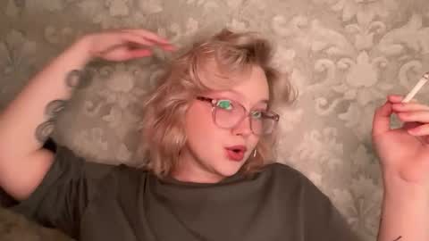 eva_kittenn online show from 09/15/25, 04:18