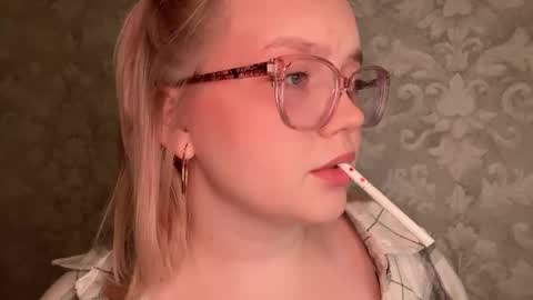 eva_kittenn online show from 09/27/25, 08:14