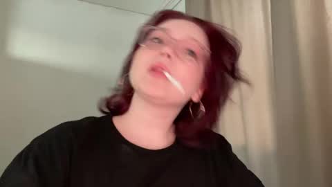 Snapshot of eva_kittenn chatting on 05/04/26, 02:24 eva_kittenn online show from 05/04/26, 02:24