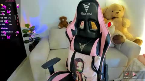 Eva   online show from 04/28/26, 07:41