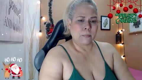 Snapshot of eva_love49 chatting on 12/17/25, 12:55 eva_love49 online show from 12/17/25, 12:55