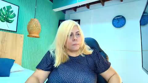 Snapshot of eva_love49 chatting on 03/05/26, 07:10 eva_love49 online show from 03/05/26, 07:10