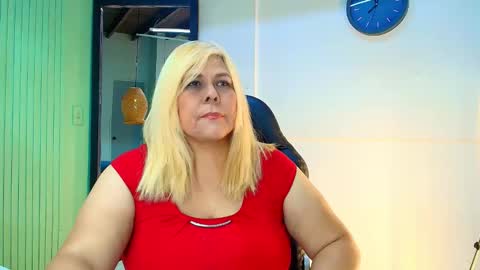 Snapshot of eva_love49 chatting on 03/13/26, 06:58 eva_love49 online show from 03/13/26, 06:58