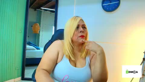 Snapshot of eva_love49 chatting on 03/21/26, 06:44 eva_love49 online show from 03/21/26, 06:44