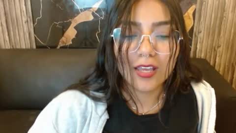 eva_luna86527 online show from 05/07/26, 03:39