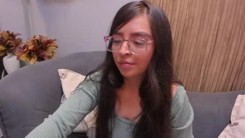 Angelinne online show from 12/20/24, 06:29