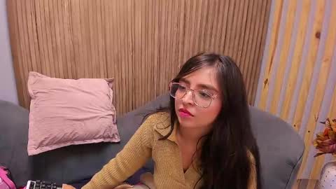 Angelinne online show from 02/13/25, 08:59