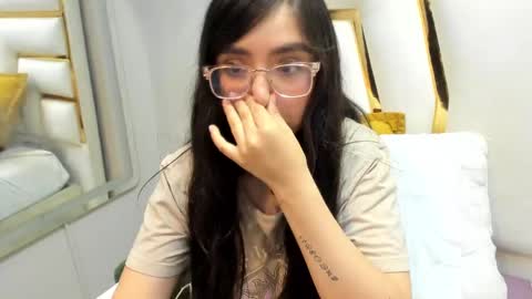 Angelinne online show from 03/09/25, 08:51