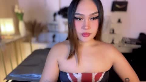 Queen Eva Mazikeen online show from 03/17/26, 03:33