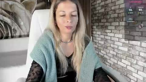 Snapshot of eva_melow chatting on 09/28/25, 02:11 Eva online show from 09/28/25, 02:11