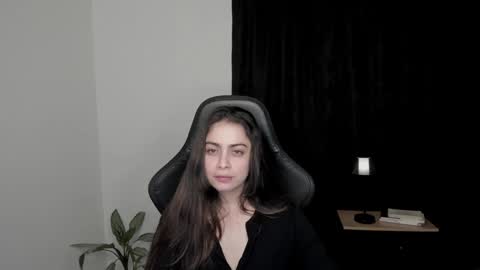 eva_monn online show from 01/11/25, 11:46