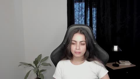 eva_monn online show from 01/16/25, 05:01