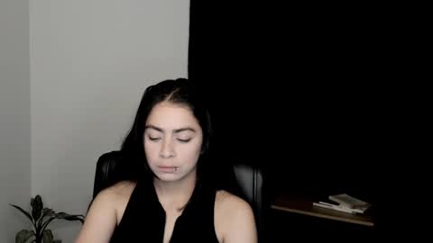 eva_monn online show from 09/11/25, 11:38