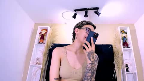 Eva cute online show from 02/11/26, 05:51