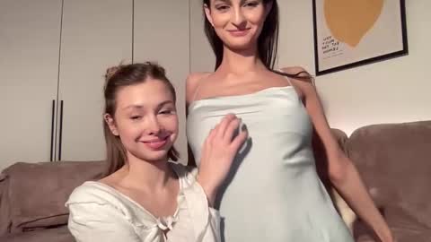 Snapshot of eva_mp3 chatting on 02/02/26, 06:50 EVA and DENI online show from 02/02/26, 06:50