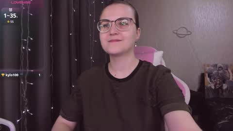 Eva online show from 10/26/25, 09:37