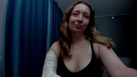 Ice Goddess online show from 06/30/26, 09:38