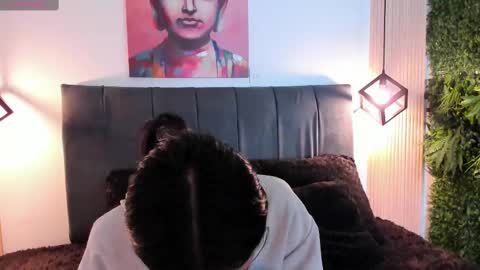 Eva   Emily online show from 10/22/25, 11:43