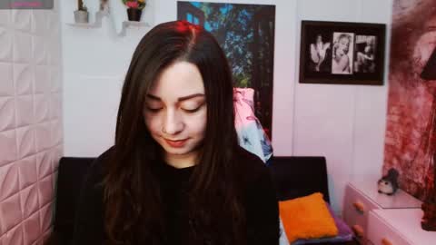 Eva online show from 03/25/26, 02:12