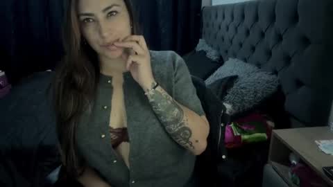 Snapshot of eva_rosie chatting on 07/27/26, 11:56 Eva Rose online show from 07/27/26, 11:56