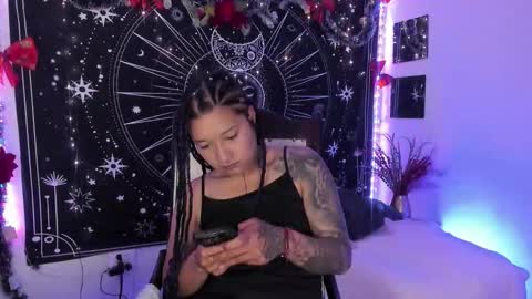 Eva  online show from 12/05/25, 09:29