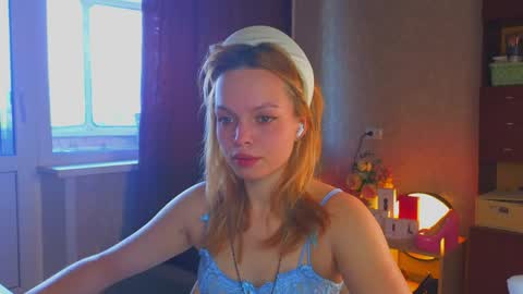 Snapshot of eva_sinn chatting on 05/30/26, 10:12 Hi there i am Eva and i wish create a nice community with you so join my Ticket Show for more pleasure online show from 05/30/26, 10:12