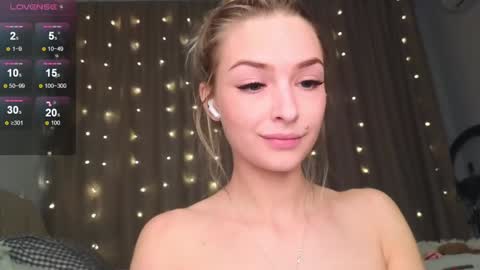 Hello Im Eva online show from 01/16/25, 03:02