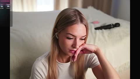 Hello Im Eva online show from 01/22/25, 08:51