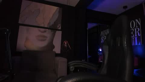 MISS EVY online show from 04/11/26, 07:45