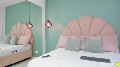 Eva  online show from 04/07/26, 03:45