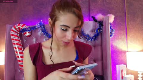 EVA CLOEE online show from 12/18/24, 03:37
