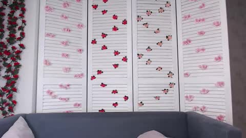 Eva online show from 11/22/25, 07:07