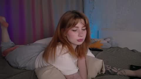 Snapshot of evaa_moonn_ chatting on 05/28/26, 11:40 Eva online show from 05/28/26, 11:40