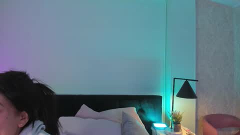 julieth online show from 10/28/25, 11:47