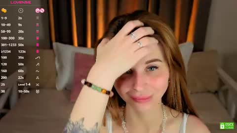 Snapshot of evaaa_ro chatting on 06/18/26, 10:25 Eva. OFFICAL PAGE MARI CLARK online show from 06/18/26, 10:25