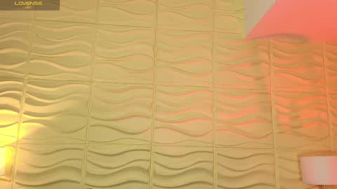 evaafoxxy_ online show from 10/19/25, 04:29