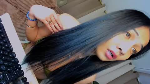 Snapshot of evaambrose chatting on 02/12/26, 07:36 Eva Ambrose online show from 02/12/26, 07:36