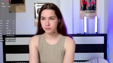 Snapshot of evaandluna chatting on 05/09/26, 02:39 Eva online show from 05/09/26, 02:39