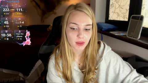 evacarter1 online show from 04/25/26, 12:52
