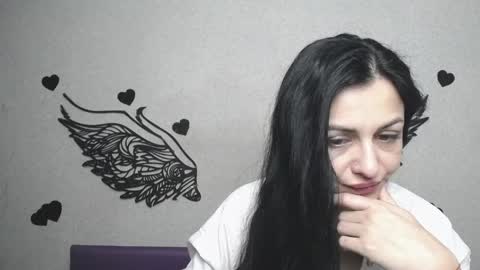 Snapshot of evaclarkk chatting on 05/07/26, 05:24 EvaClarkk online show from 05/07/26, 05:24