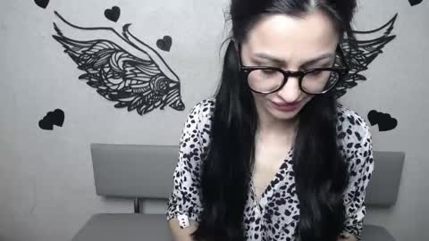 Snapshot of evaclarkk chatting on 05/14/26, 06:42 EvaClarkk online show from 05/14/26, 06:42