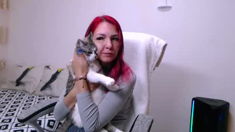 EvadesireONE online show from 05/11/26, 06:27