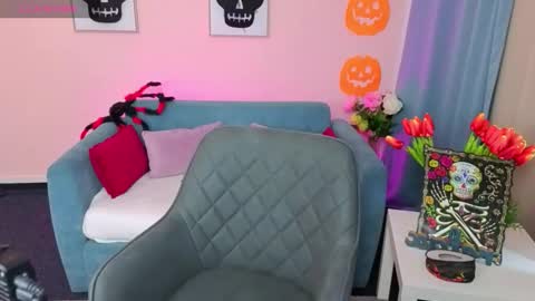 Eva online show from 10/26/25, 07:03