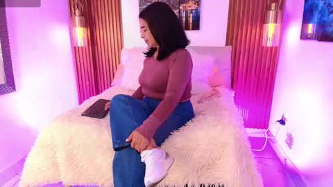 EVA GODDESS  online show from 11/15/25, 08:05