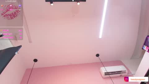 Eva Grace  online show from 03/06/25, 05:14